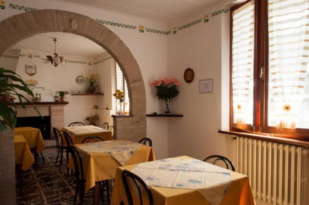 Agriturismo Il Girasole Assisi Exterior foto